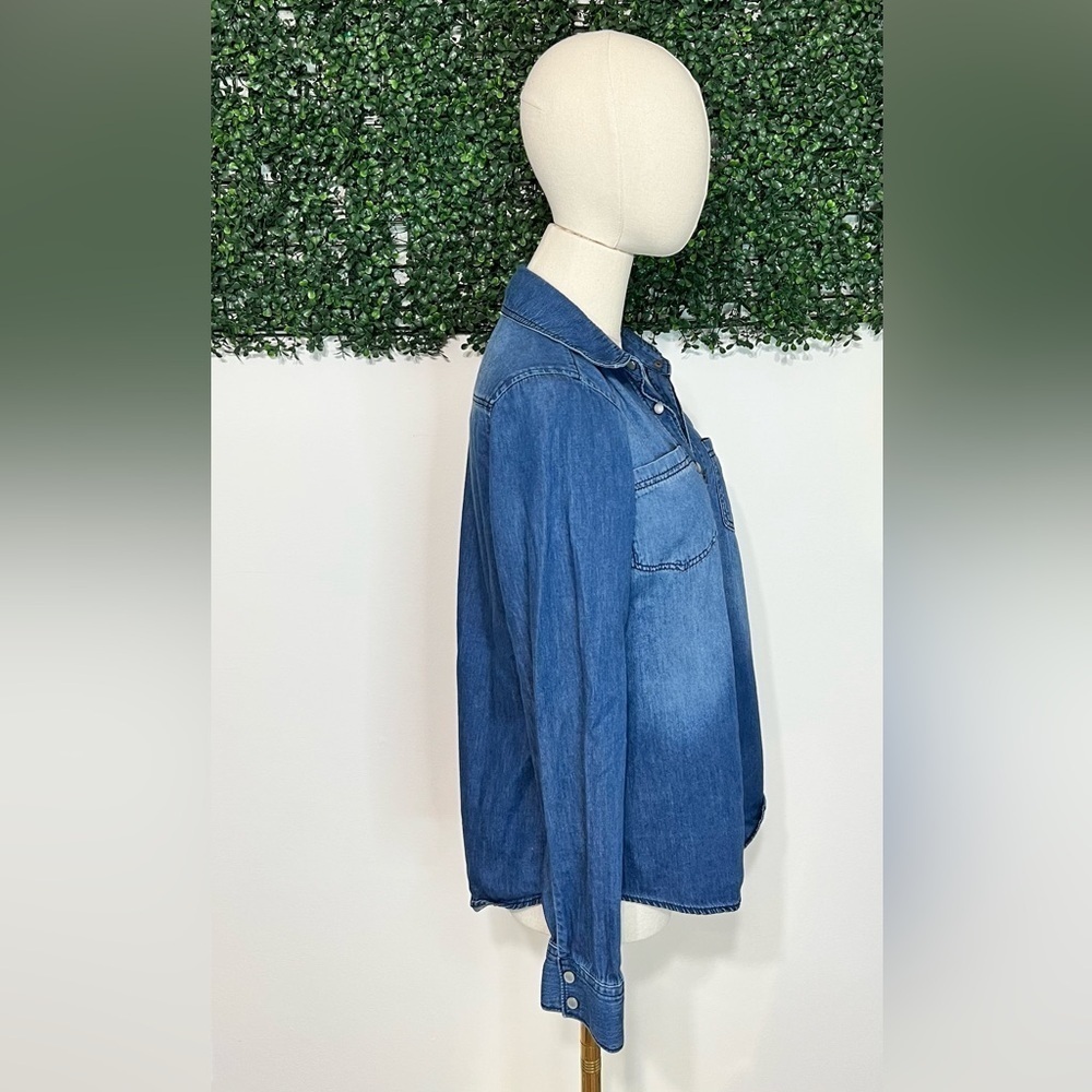 Mudd Jean acid wash lightweight button up long sleeved shirt size small - Picture 4 of 7